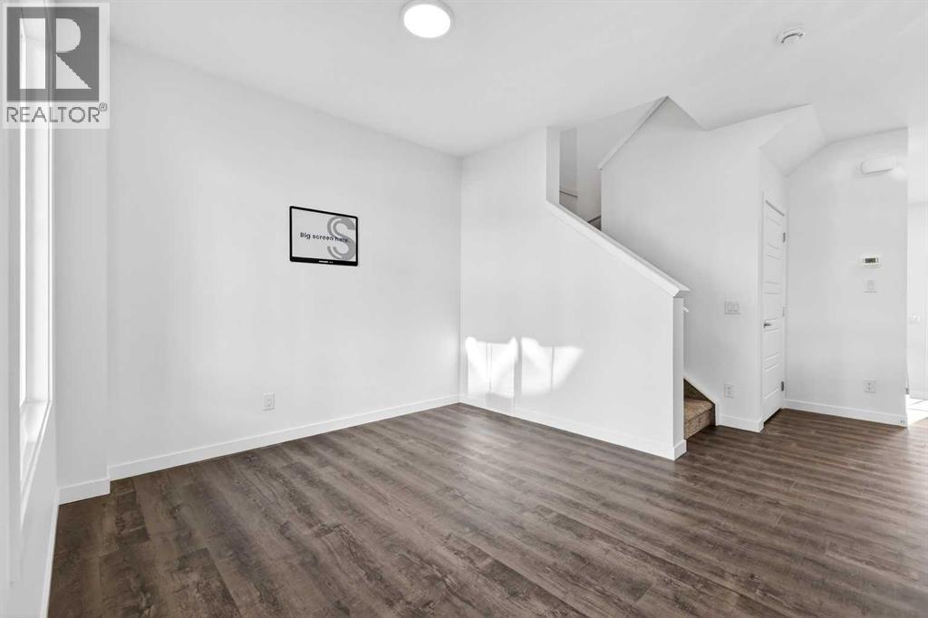 54 Creekside Way Sw, Calgary, Alberta  T2X 6E2 - Photo 6 - A2300549