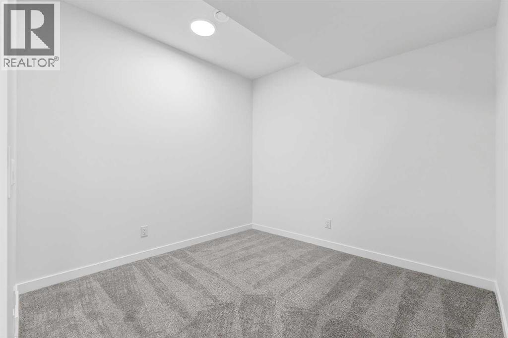 54 Creekside Way Sw, Calgary, Alberta  T2X 6E2 - Photo 35 - A2300549