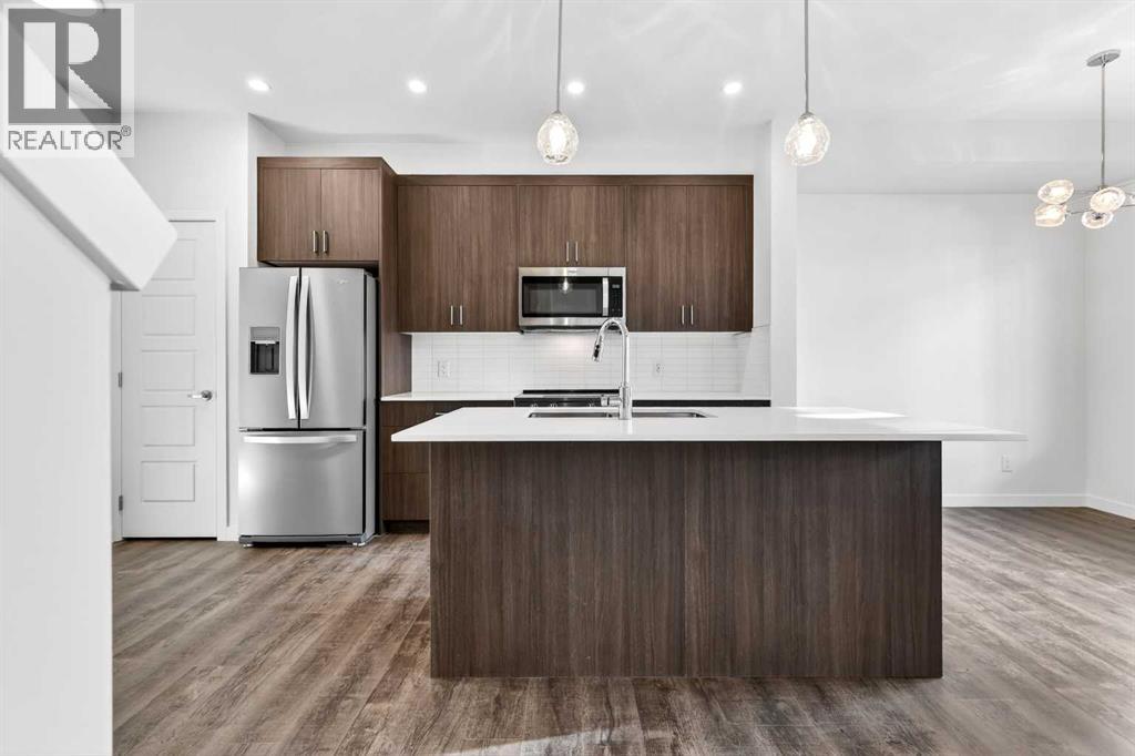 54 Creekside Way Sw, Calgary, Alberta  T2X 6E2 - Photo 9 - A2300549