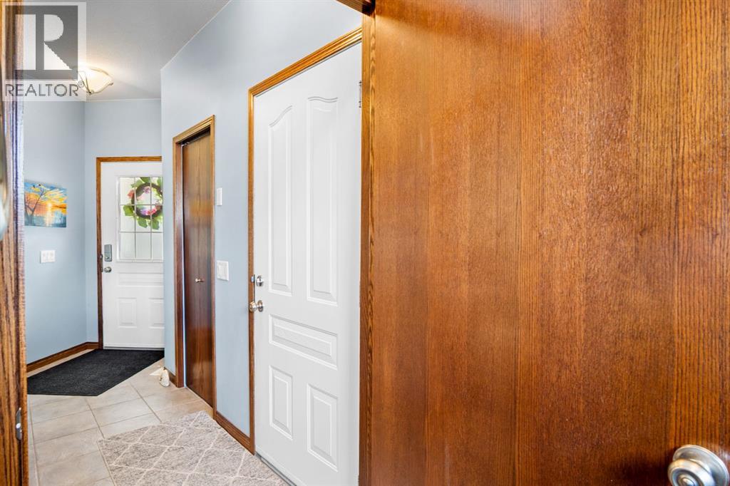 41 Stromsay Gate, Carstairs, Alberta  T0M 0N0 - Photo 6 - A2303750