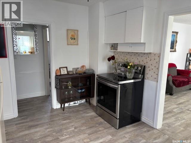 224 3rd Avenue W, Canora, Saskatchewan  S0A 0L0 - Photo 4 - SK022042