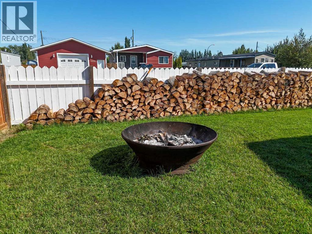 11002 102 Avenue, La Crete, Alberta  T0H 2H0 - Photo 8 - A2285129