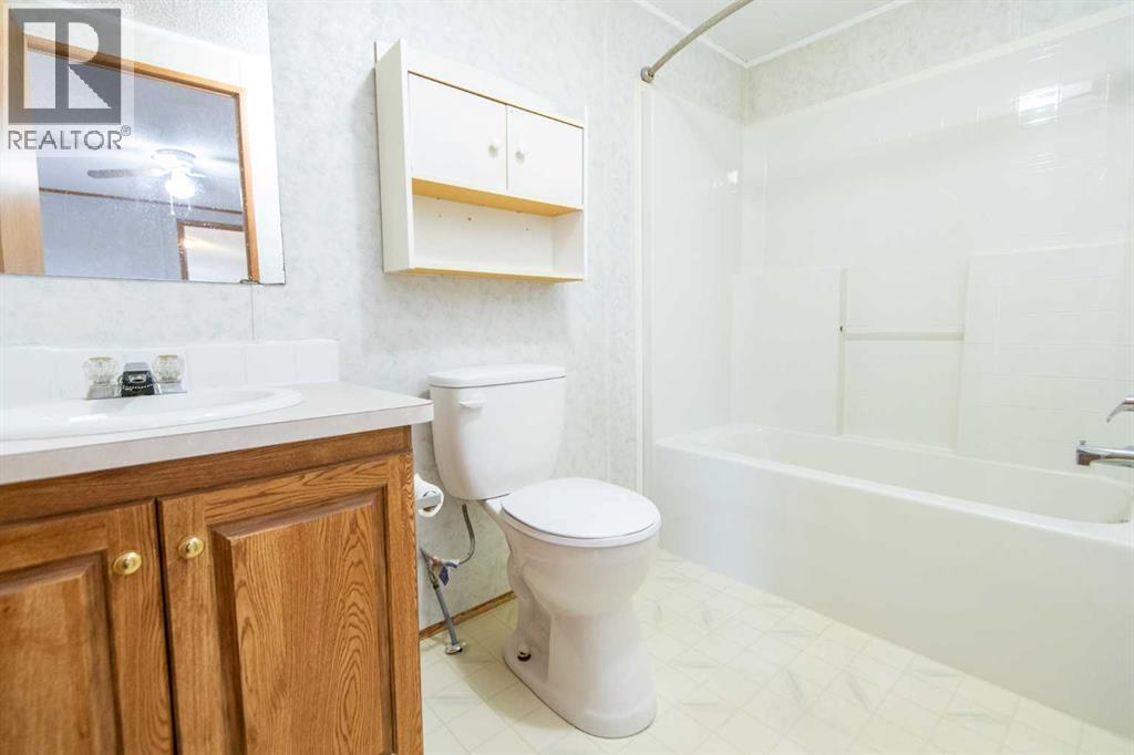 10417 110 Ave, La Crete, Alberta  T0H 2H0 - Photo 15 - A2293872