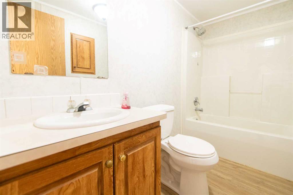 10417 110 Ave, La Crete, Alberta  T0H 2H0 - Photo 22 - A2293872