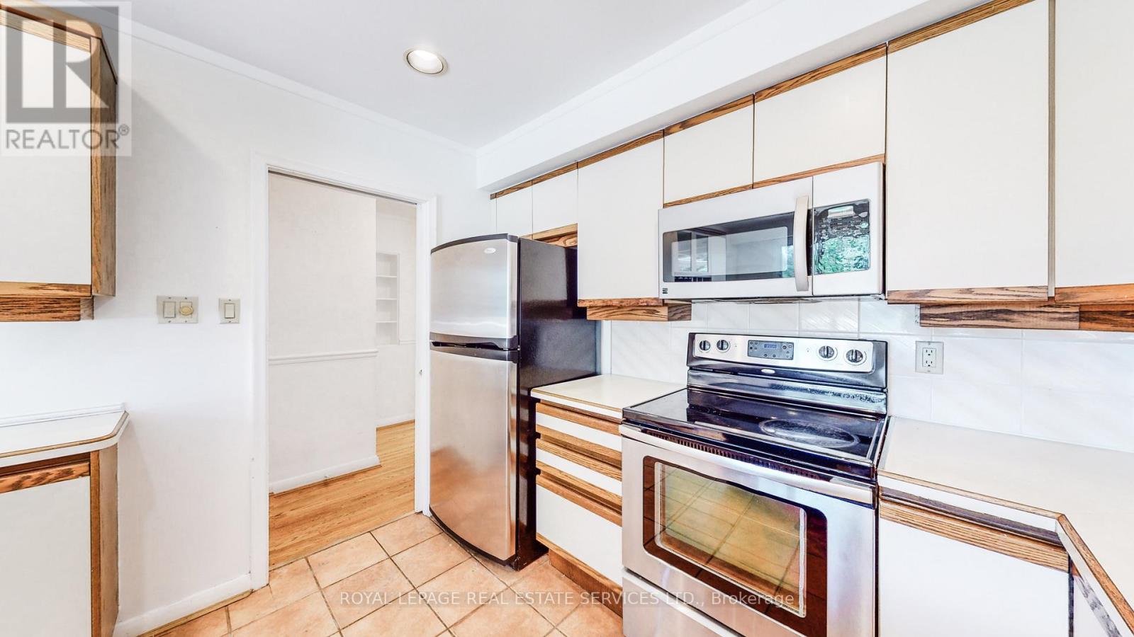 24 Burleigh Heights Drive, Toronto, Ontario  M2K 1Y7 - Photo 18 - C12599910