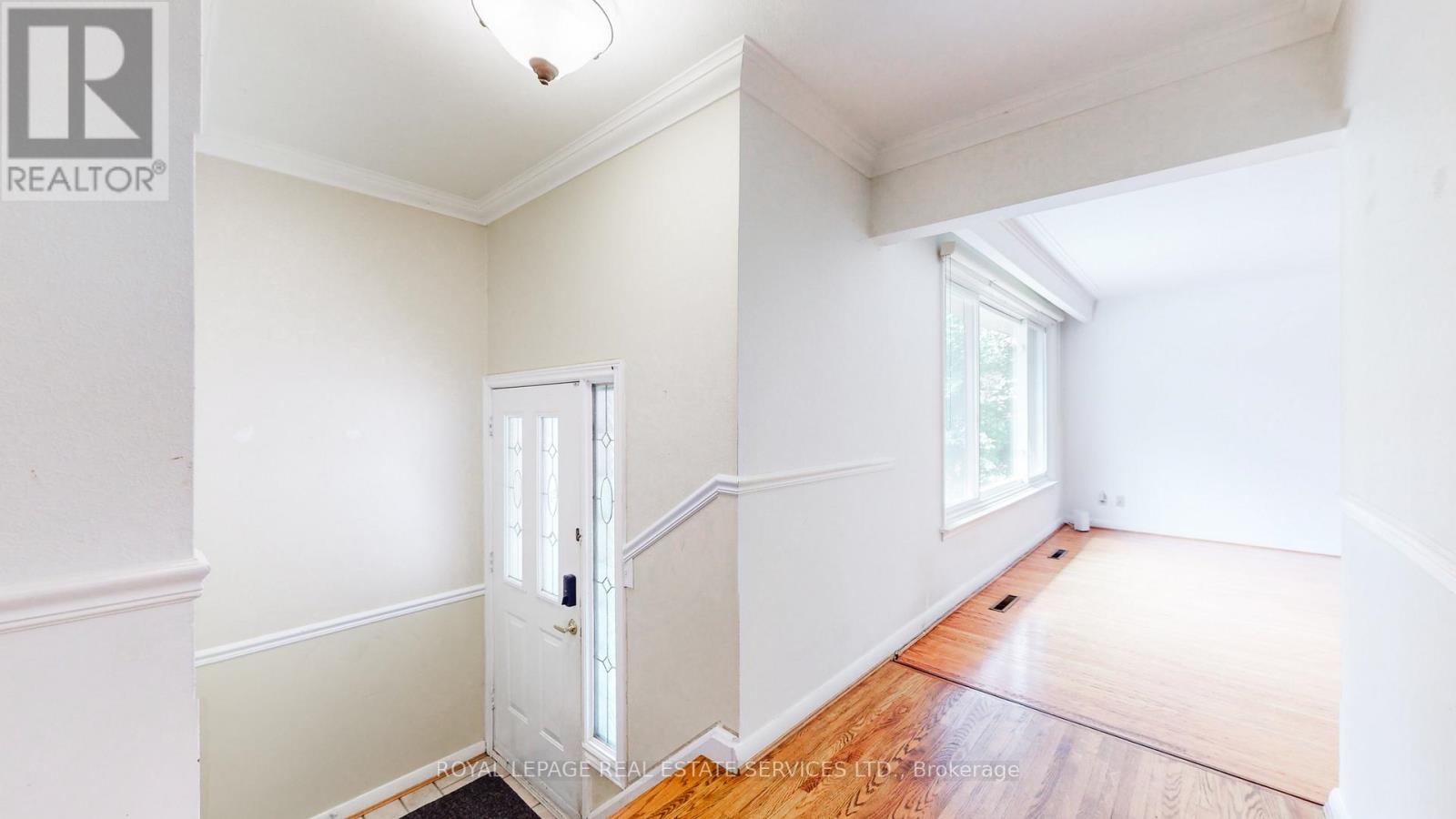 24 Burleigh Heights Drive, Toronto, Ontario  M2K 1Y7 - Photo 6 - C12599910