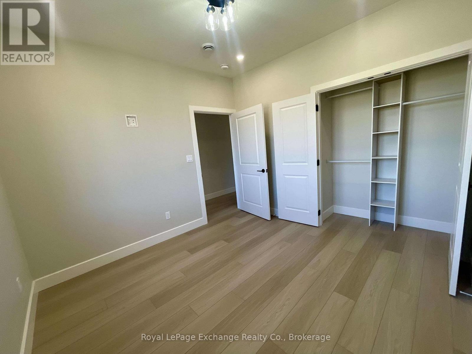 8 Mercedes Crescent N, Kincardine, Ontario  N2Z 1G8 - Photo 11 - X13027554