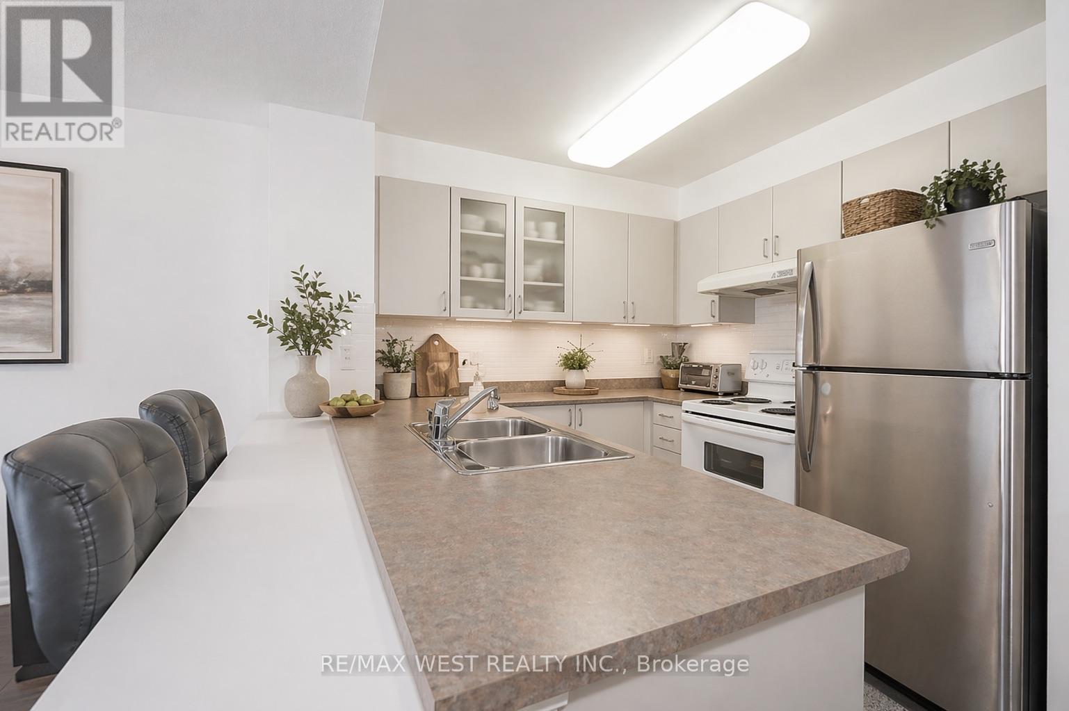 1717 - 188 Doris Avenue, Toronto, Ontario  M2N 6Z5 - Photo 5 - C13025780