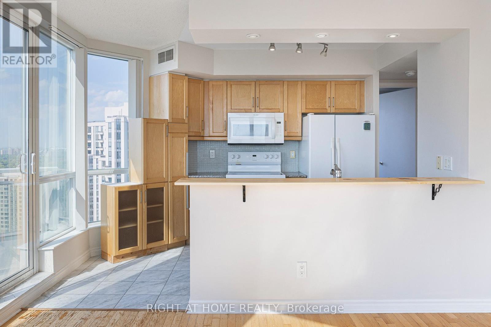 2610 - 60 Byng Avenue, Toronto, Ontario  M2N 7K3 - Photo 12 - C13027484