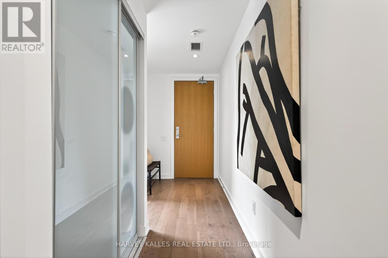 604 - 38 Stewart Street, Toronto, Ontario  M5V 0H1 - Photo 3 - C13027504