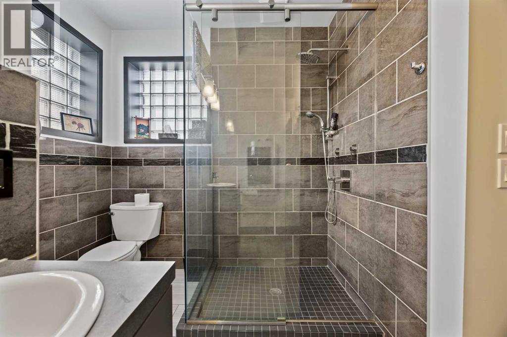 1742 10 Avenue SW, Calgary, Alberta  T3C 0J8 - Photo 23 - A2293149