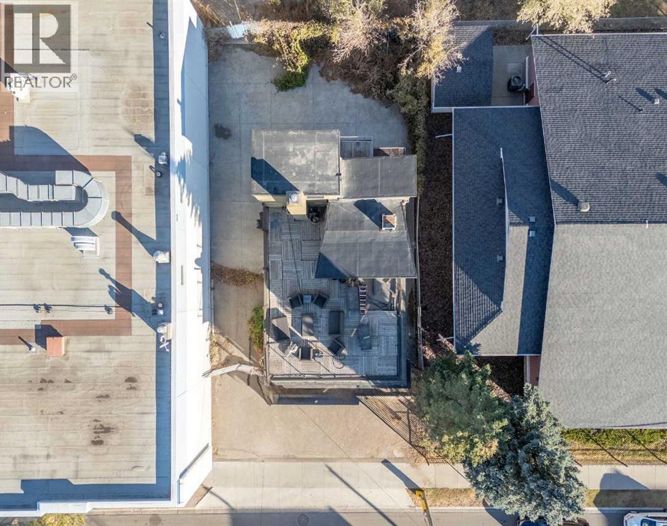 1742 10 Avenue SW, Calgary, Alberta  T3C 0J8 - Photo 34 - A2293149