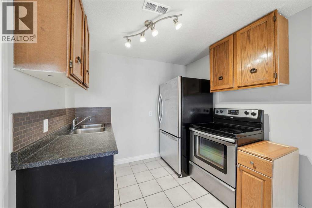 110 Heritage Place NE, Cochrane, Alberta  T4C 0E2 - Photo 39 - A2294654