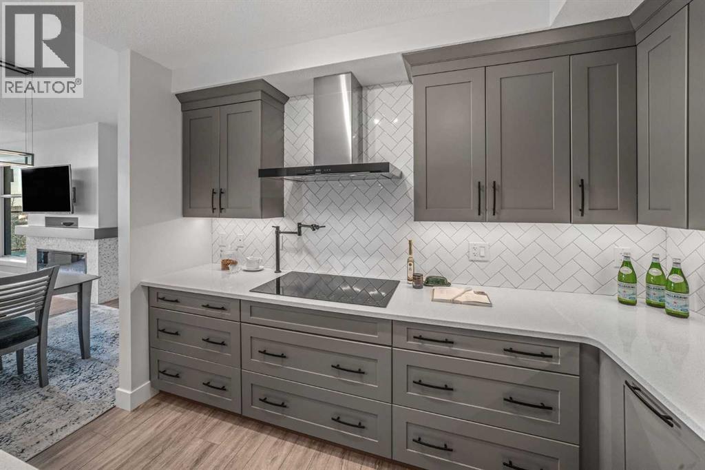 108, 15 Cougar Ridge Landing SW, Calgary, Alberta  T3H 6C3 - Photo 17 - A2296193
