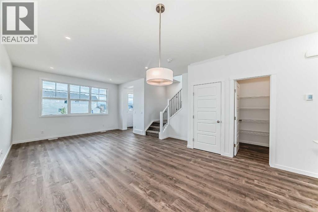 72 Wedderburn Drive, Okotoks, Alberta  T1S 5X2 - Photo 7 - A2303207