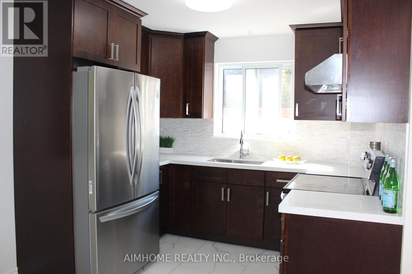 2311 Bridletowne Circle, Toronto (L'amoreaux), Ontario  M1W 2L3 - Photo 10 - E13027584