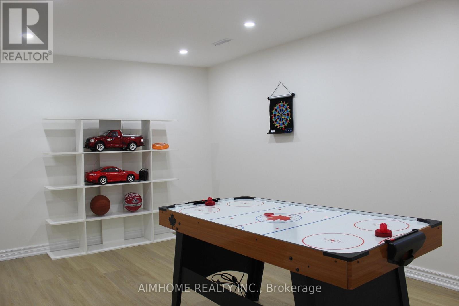 2311 Bridletowne Circle, Toronto (L'amoreaux), Ontario  M1W 2L3 - Photo 27 - E13027584