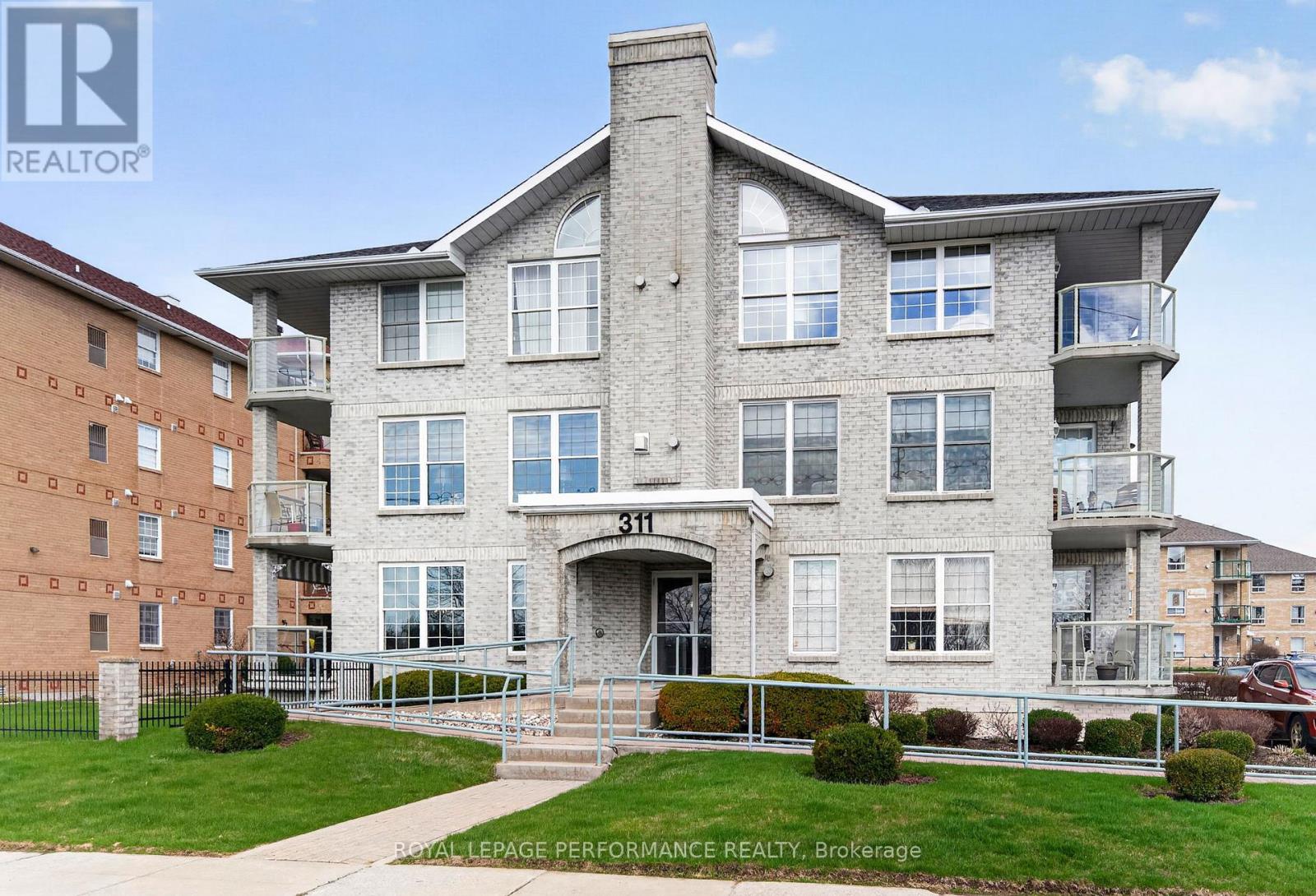 102 - 311 Water Street W, Cornwall, Ontario  K6J 1A5 - Photo 2 - X13027576