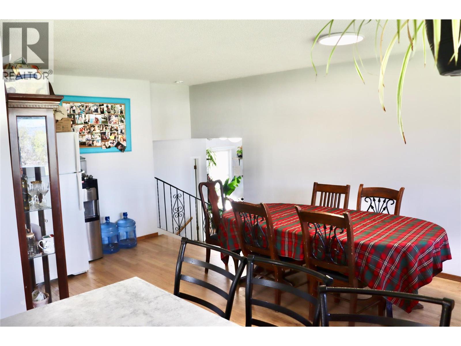 7792 Lochdale Road, Vernon, British Columbia  V1B 3R8 - Photo 14 - 10384345