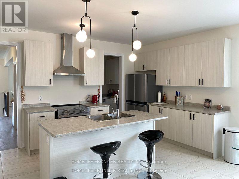 172 Ramblewood Drive S, Wasaga Beach, Ontario  L9Z 0L6 - Photo 3 - S13027534