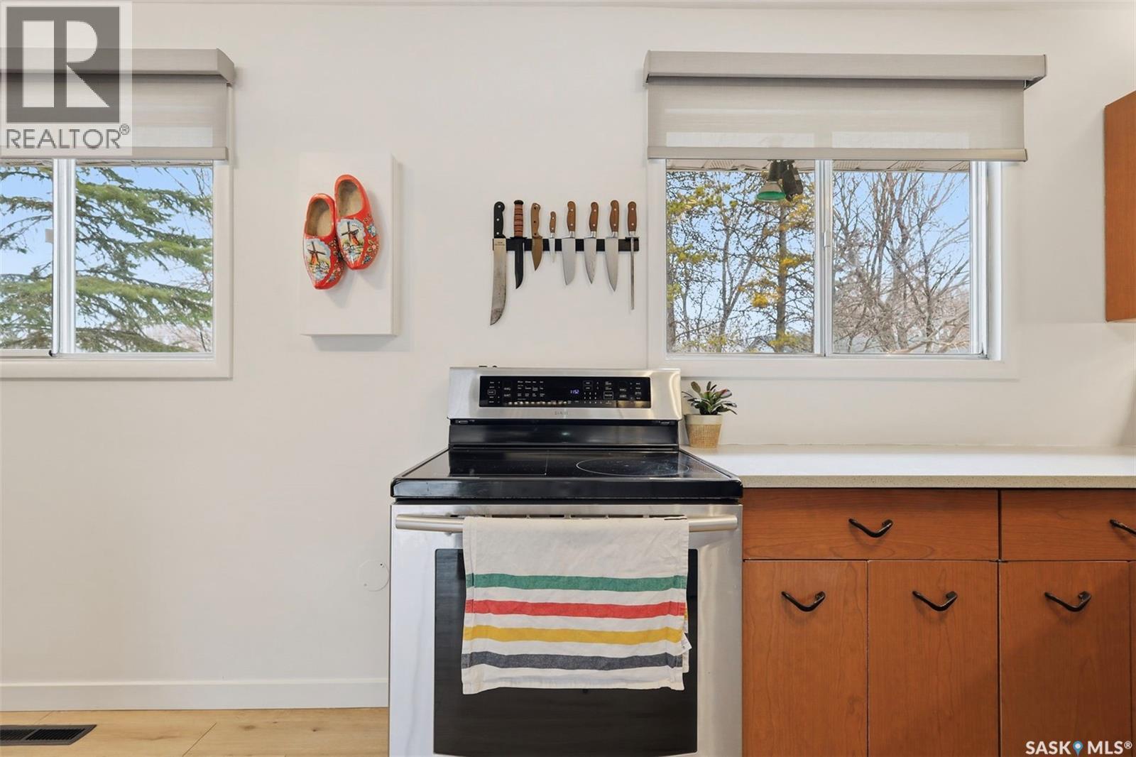 305 Montreal Avenue N, Saskatoon, Saskatchewan  S7L 3N7 - Photo 14 - SK033583