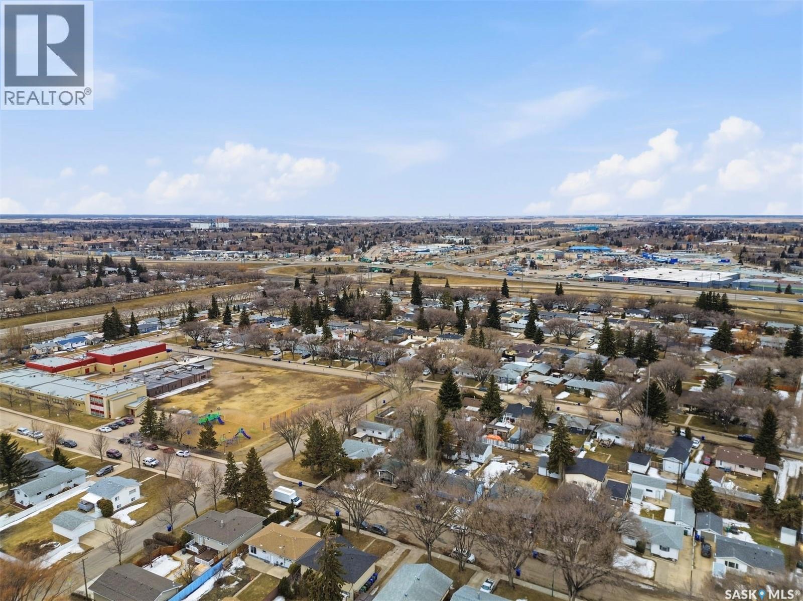 305 Montreal Avenue N, Saskatoon, Saskatchewan  S7L 3N7 - Photo 38 - SK033583