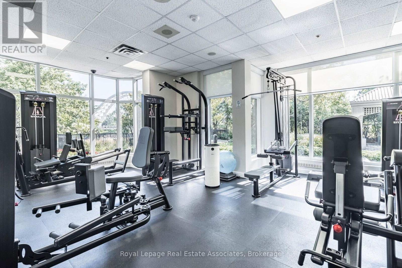 2407 - 1 Palace Pier Court, Toronto, Ontario  M8V 3W9 - Photo 23 - W13027486