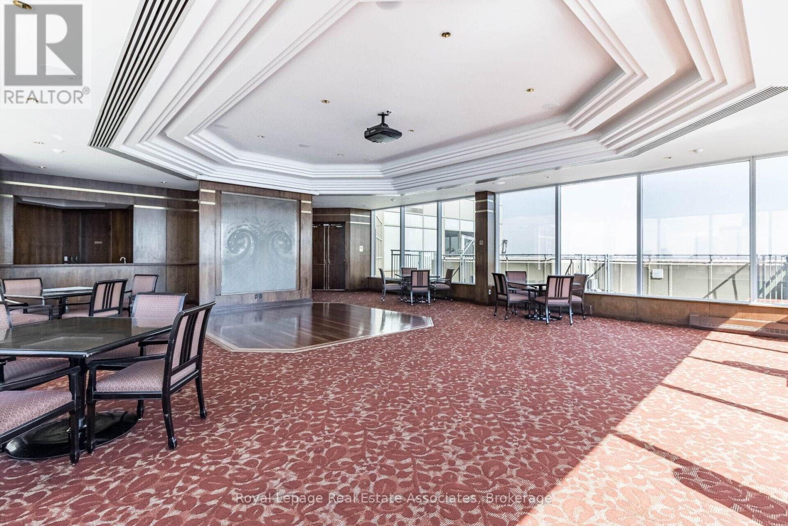 2407 - 1 Palace Pier Court, Toronto, Ontario  M8V 3W9 - Photo 25 - W13027486