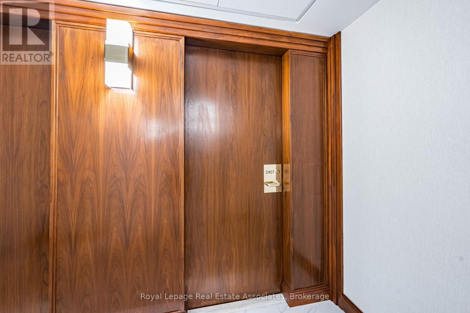 2407 - 1 Palace Pier Court, Toronto, Ontario  M8V 3W9 - Photo 7 - W13027486