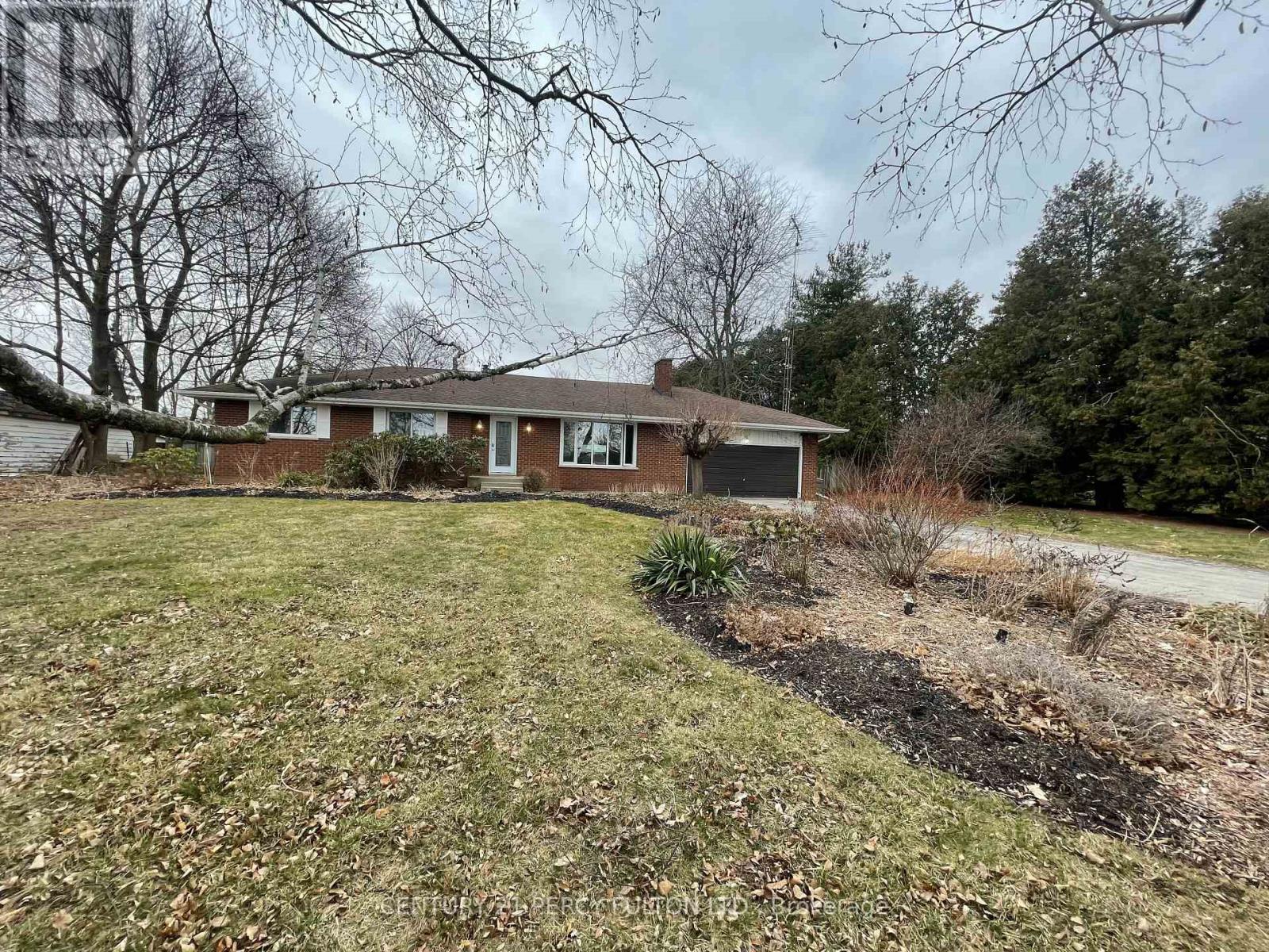 10208 Tenth Line, Halton Hills, Ontario  L0P 1K0 - Photo 2 - W13027496