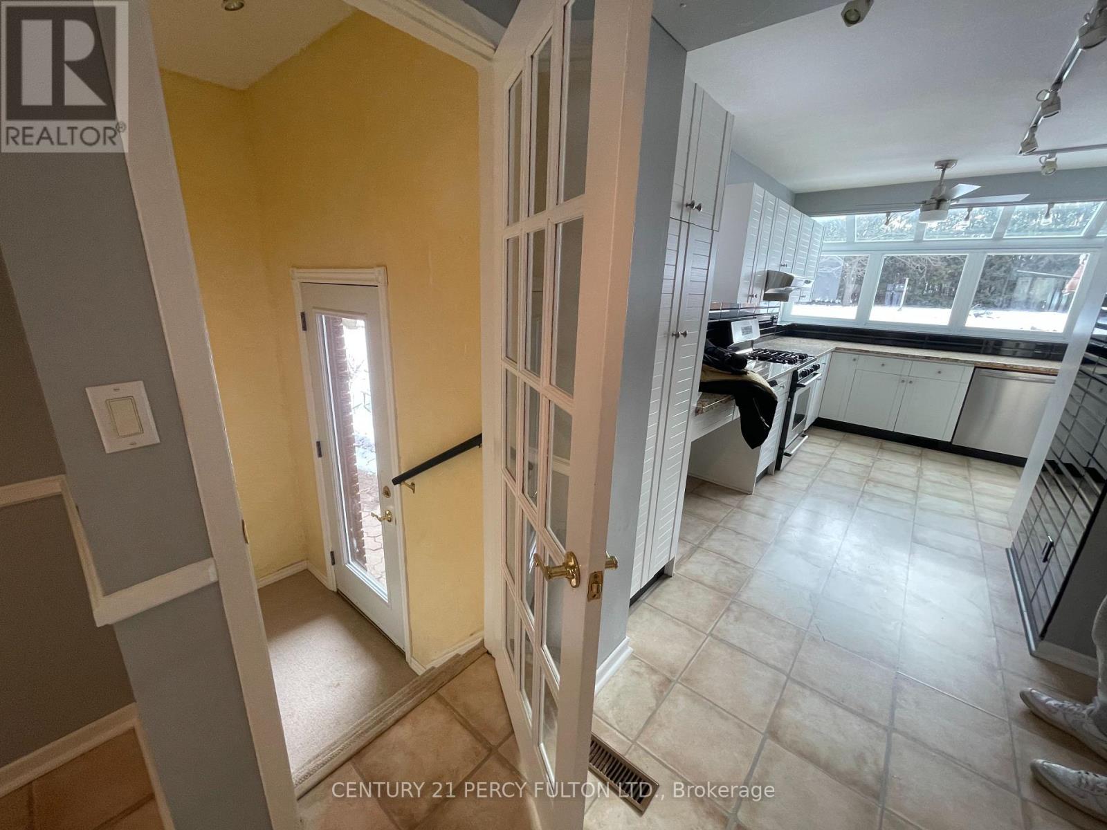 10208 Tenth Line, Halton Hills, Ontario  L0P 1K0 - Photo 20 - W13027496