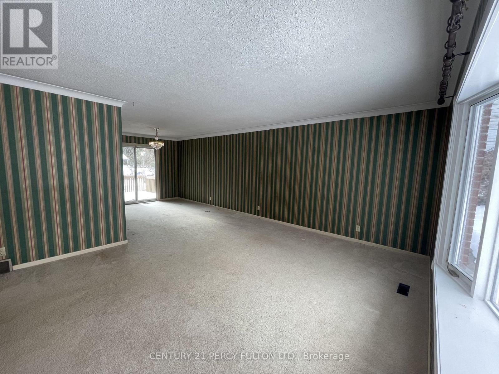 10208 Tenth Line, Halton Hills, Ontario  L0P 1K0 - Photo 7 - W13027496