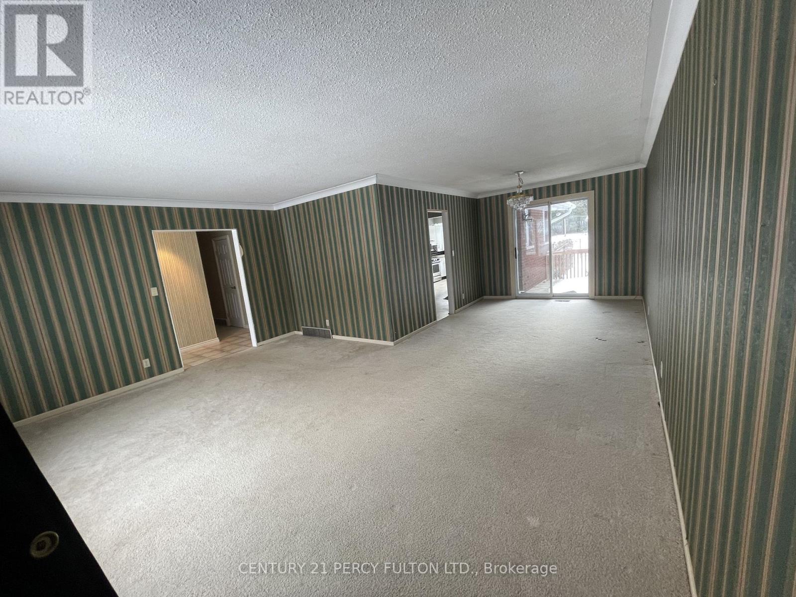 10208 Tenth Line, Halton Hills, Ontario  L0P 1K0 - Photo 8 - W13027496