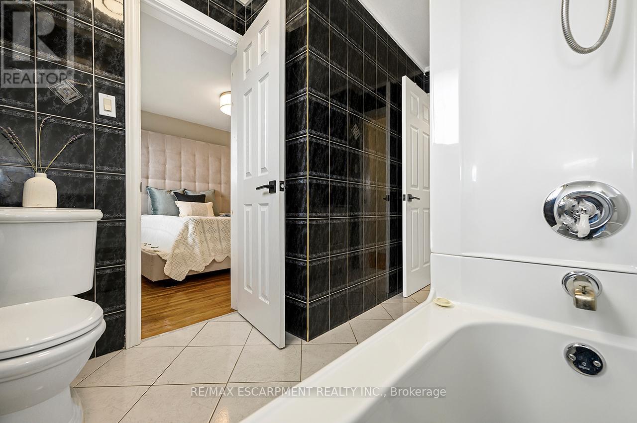 3726 Holden Crescent, Mississauga, Ontario  L5A 2V8 - Photo 26 - W13027502