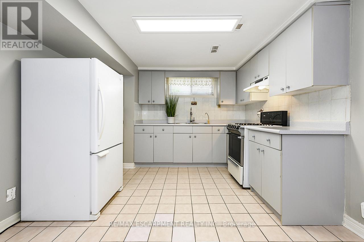 3726 Holden Crescent, Mississauga, Ontario  L5A 2V8 - Photo 35 - W13027502