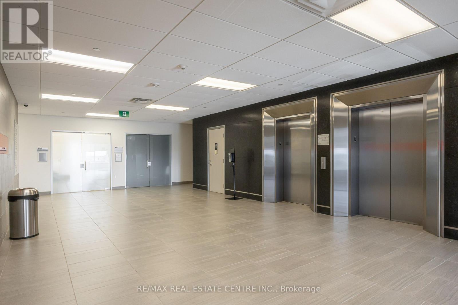 408 - 3075 Hospital Gate, Oakville, Ontario  L6M 4H6 - Photo 3 - W13027536