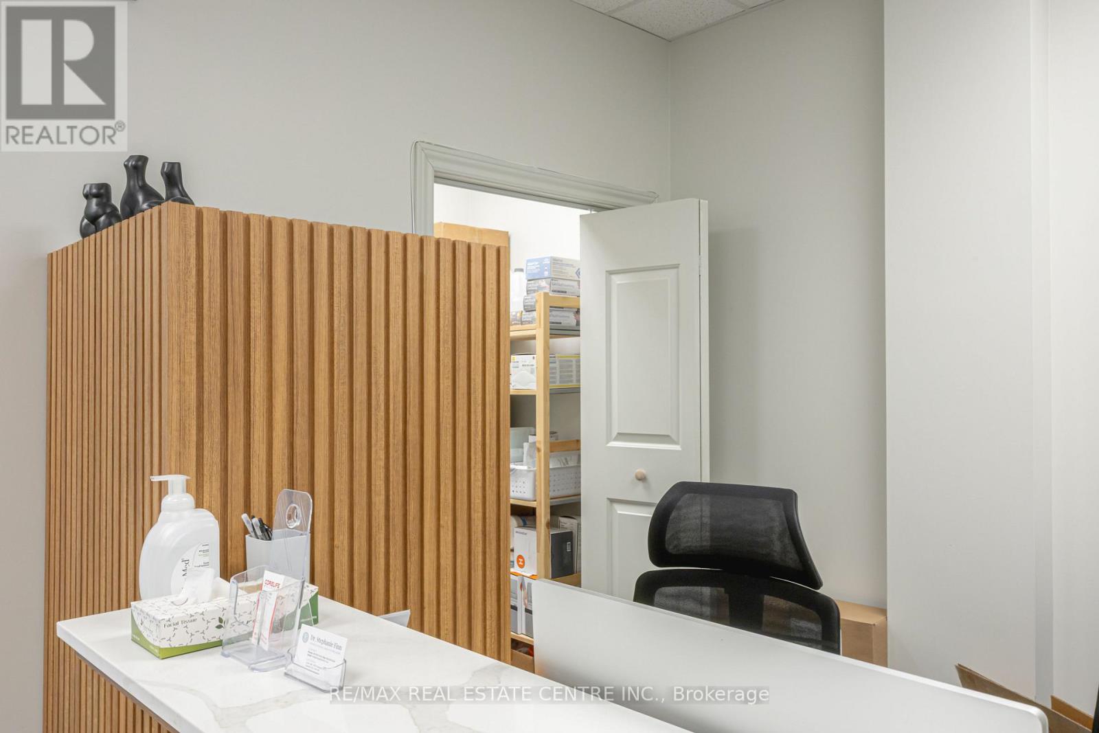 408 - 3075 Hospital Gate, Oakville, Ontario  L6M 4H6 - Photo 8 - W13027536