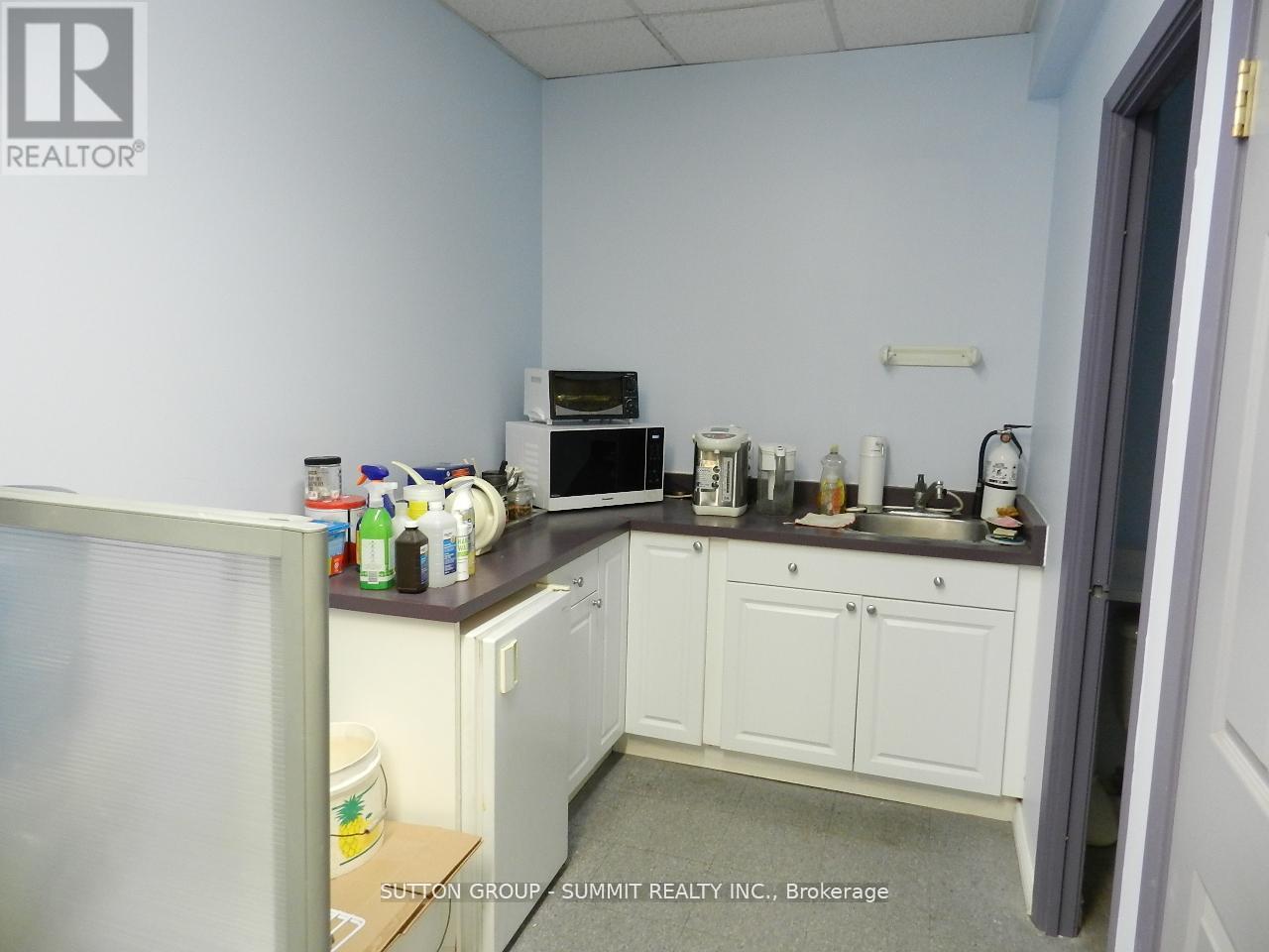 211 - 2601 Matheson Boulevard E, Mississauga, Ontario  L4W 5A8 - Photo 3 - W13027556