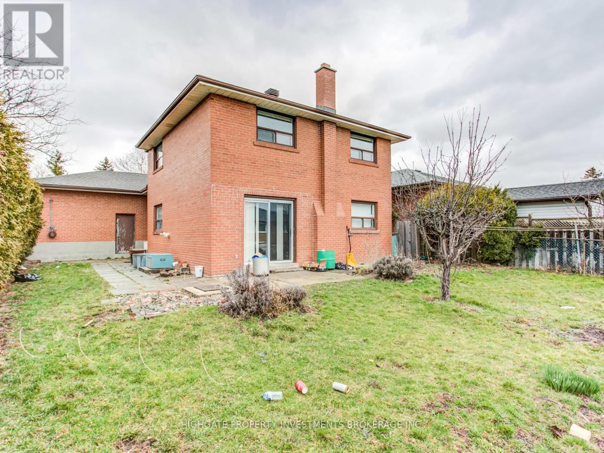 Upper - 33 Paulvale Crescent, Toronto, Ontario  M3J 1K4 - Photo 23 - W13027570