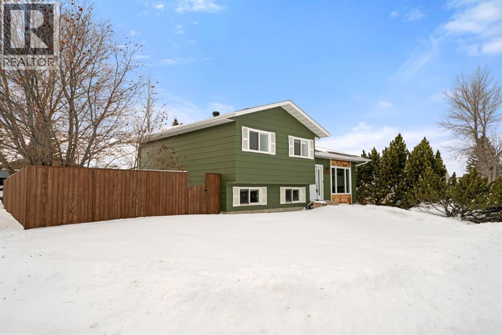 4202 71 Street, Camrose, Alberta  T4V 3Z4 - Photo 3 - A2276463