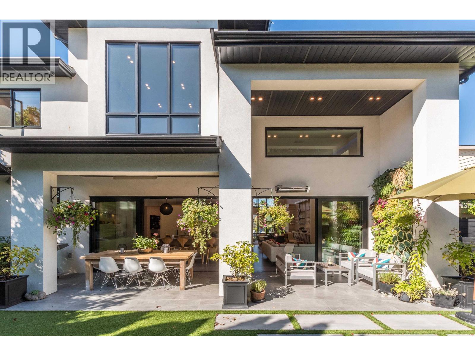 10560 HOGARTH DRIVE, Richmond, British Columbia