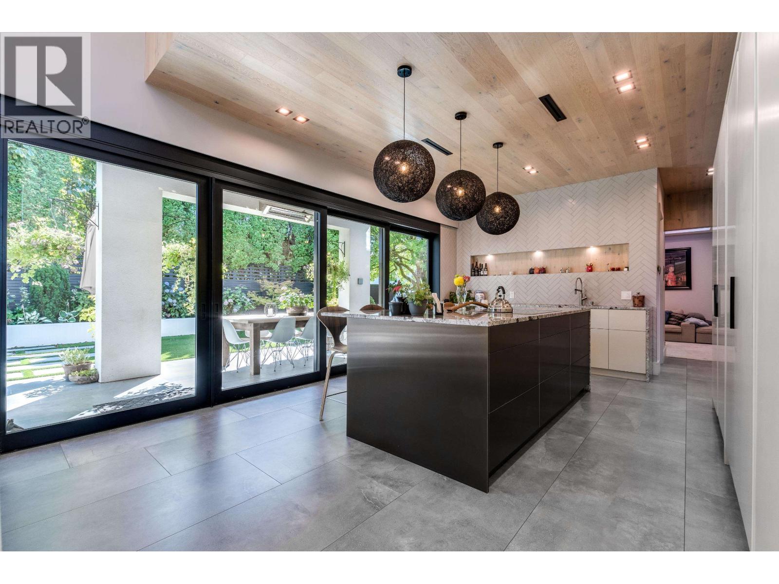 10560 Hogarth Drive, Richmond, British Columbia  V7E 3Z8 - Photo 12 - R3114196