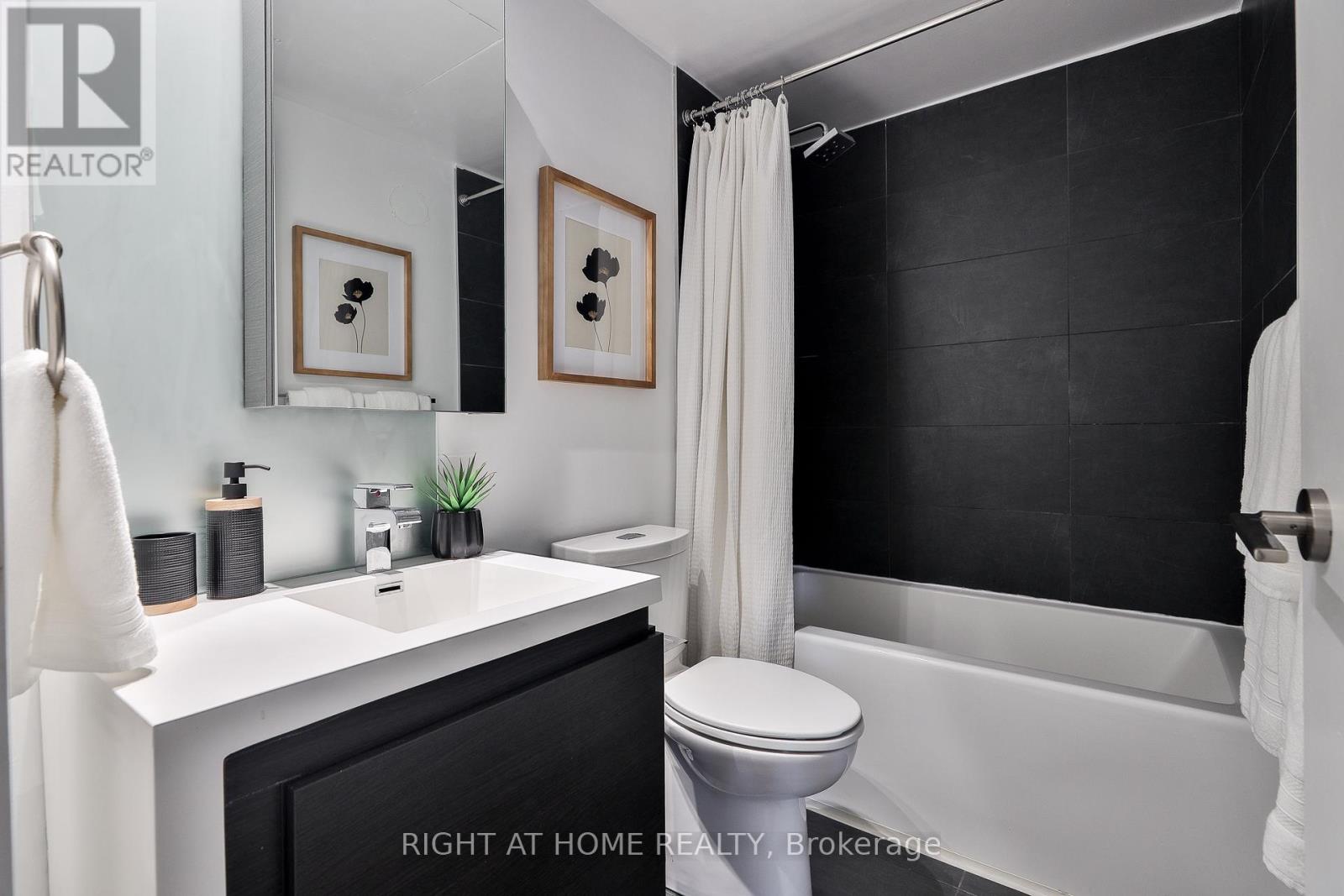 909 - 1030 King Street W, Toronto, Ontario  M6K 3N3 - Photo 14 - C13019266