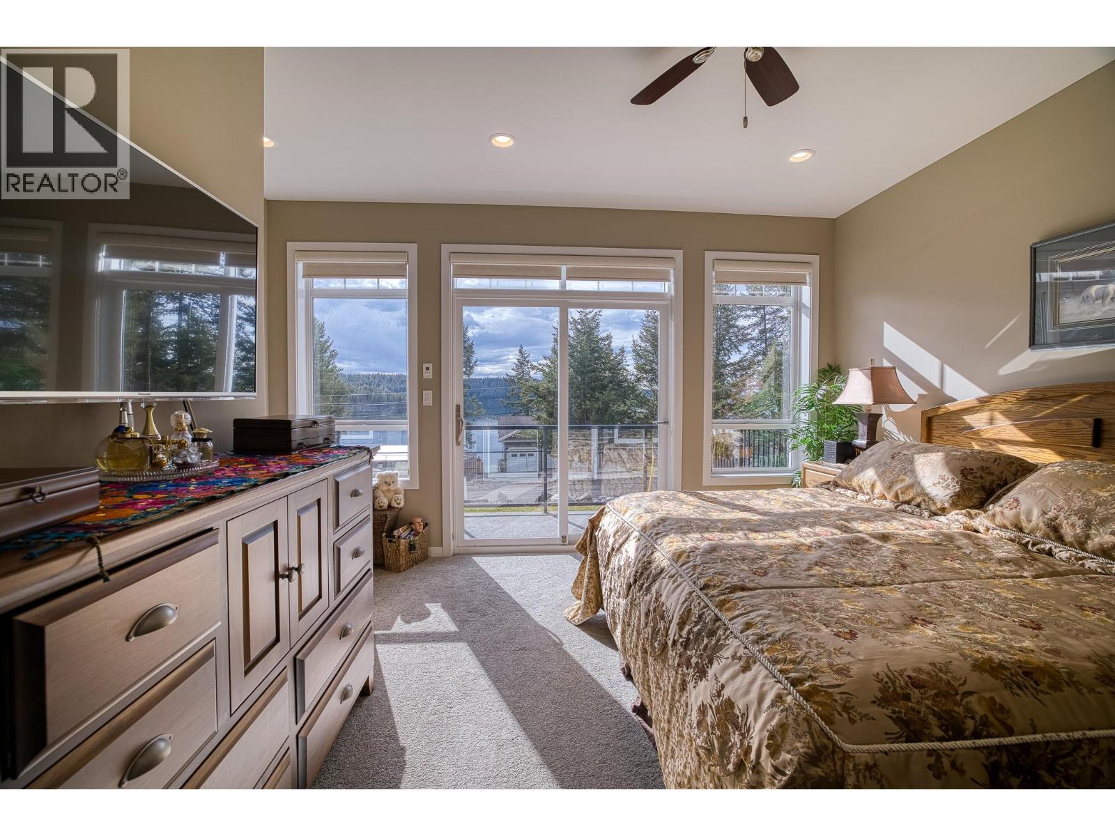 3779 Emerald Crescent, Lac La Hache, British Columbia  V0K 1T1 - Photo 9 - R3114278