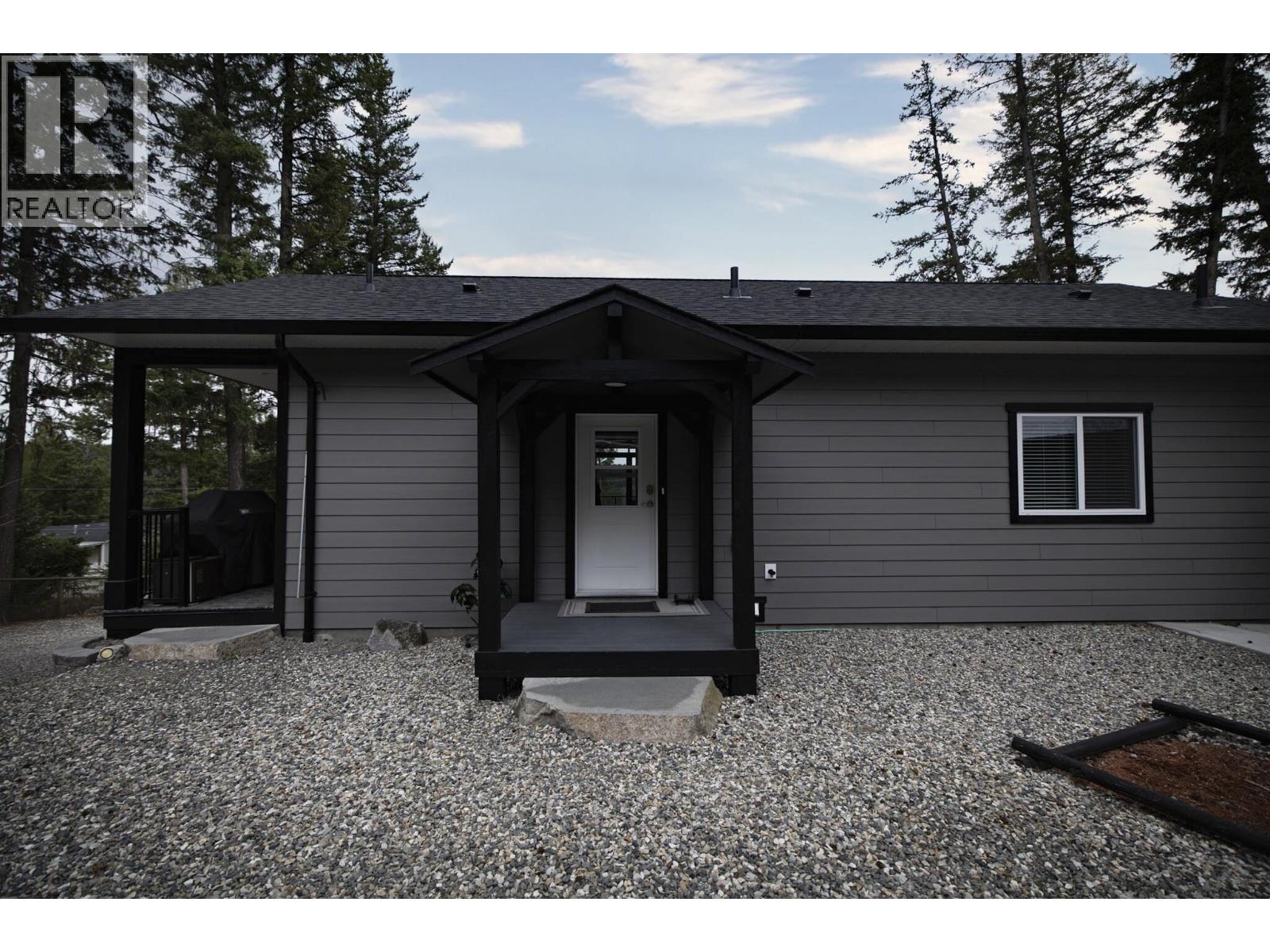 3779 Emerald Crescent, Lac La Hache, British Columbia  V0K 1T1 - Photo 23 - R3114278