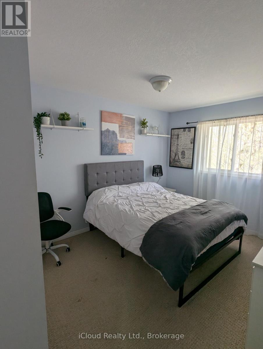 6 - 170 Palace Beach Trail, Hamilton, Ontario  L8E 0H2 - Photo 4 - X13027476