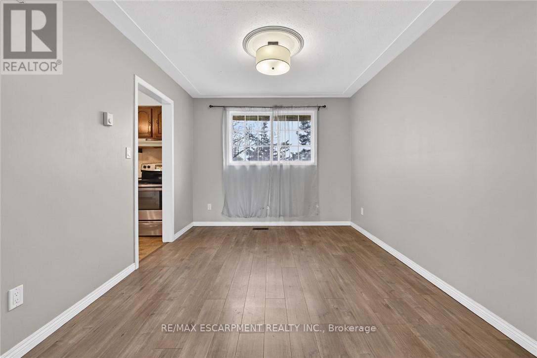 31 Killins Street, West Lincoln, Ontario  L0R 2A0 - Photo 13 - X13027532