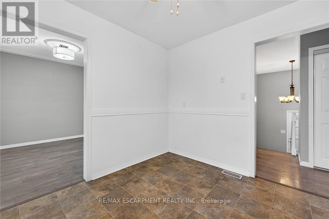 31 Killins Street, West Lincoln, Ontario  L0R 2A0 - Photo 19 - X13027532