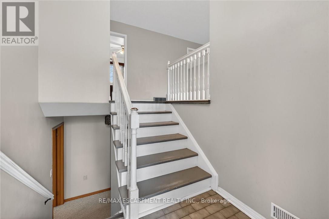 31 Killins Street, West Lincoln, Ontario  L0R 2A0 - Photo 7 - X13027532