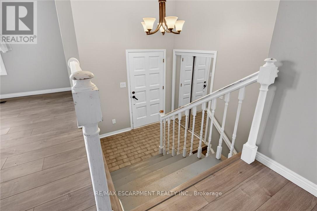 31 Killins Street, West Lincoln, Ontario  L0R 2A0 - Photo 8 - X13027532